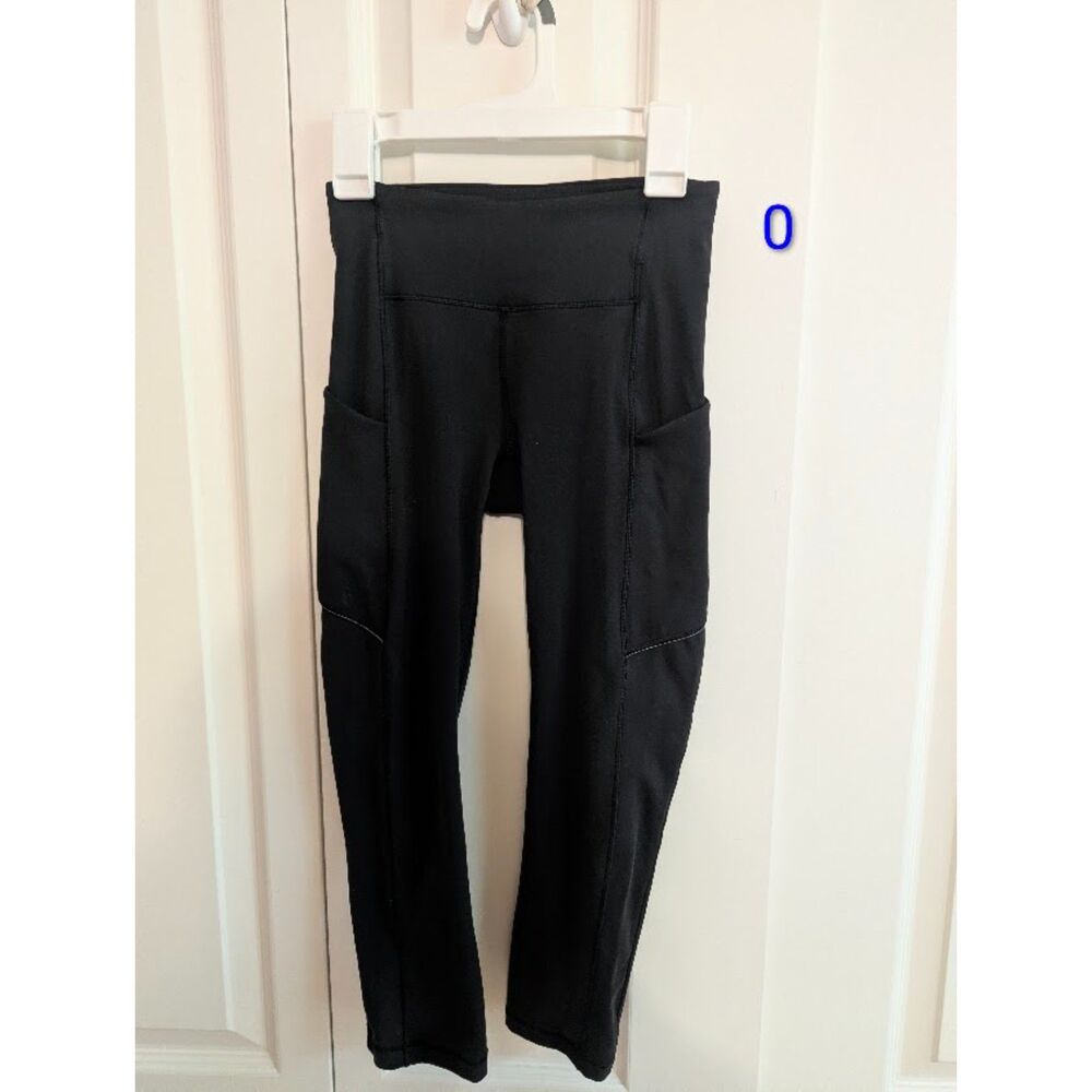 Size 0 Lululemon Speed Up Crop *21" Black (First Release)